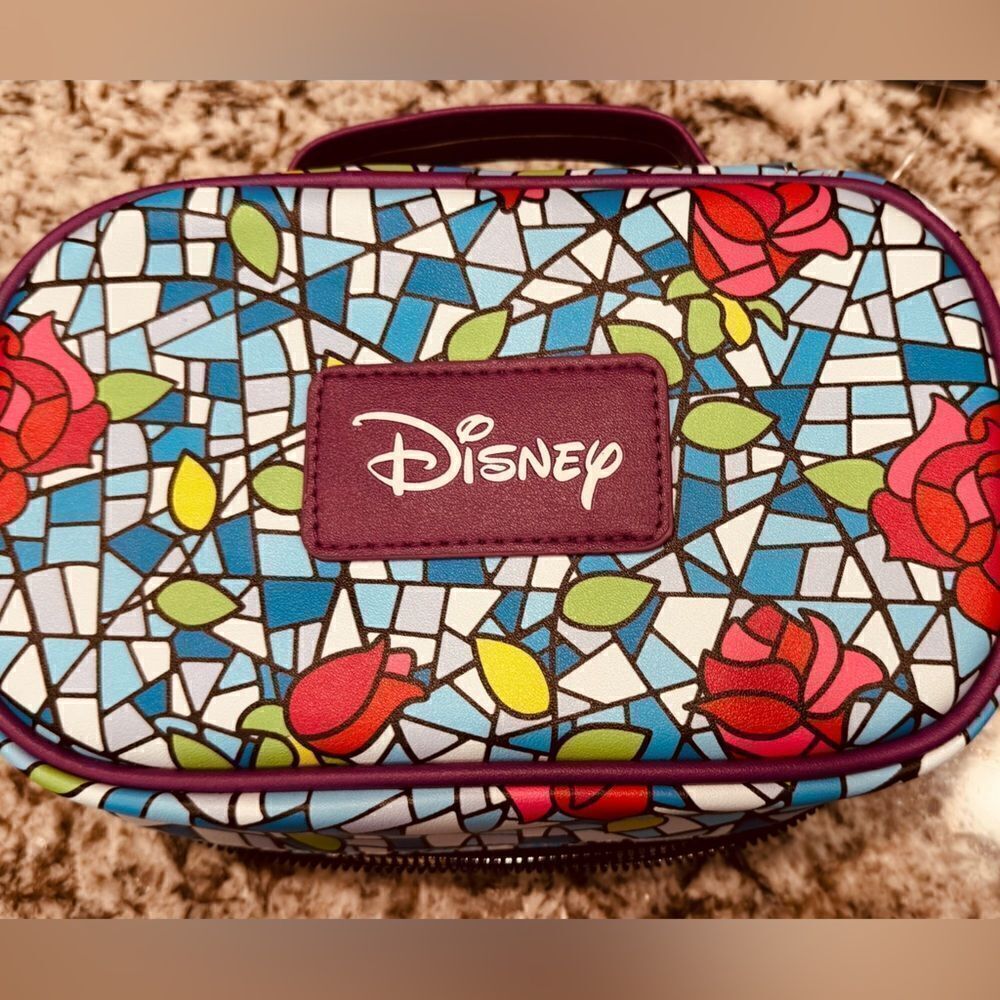 Brand new Disney makeup up bag - Picture 4 of 5